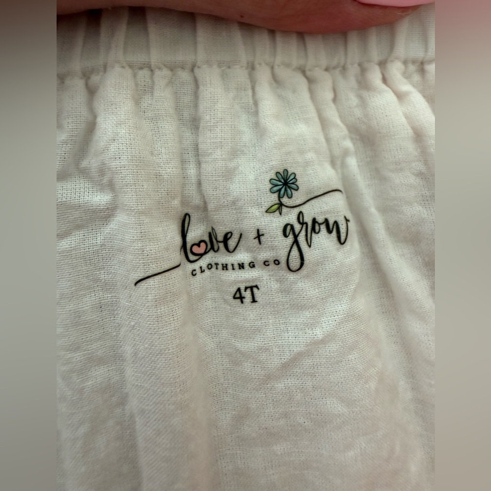 Love & Grow NWOT Romper - Picture 3 of 3